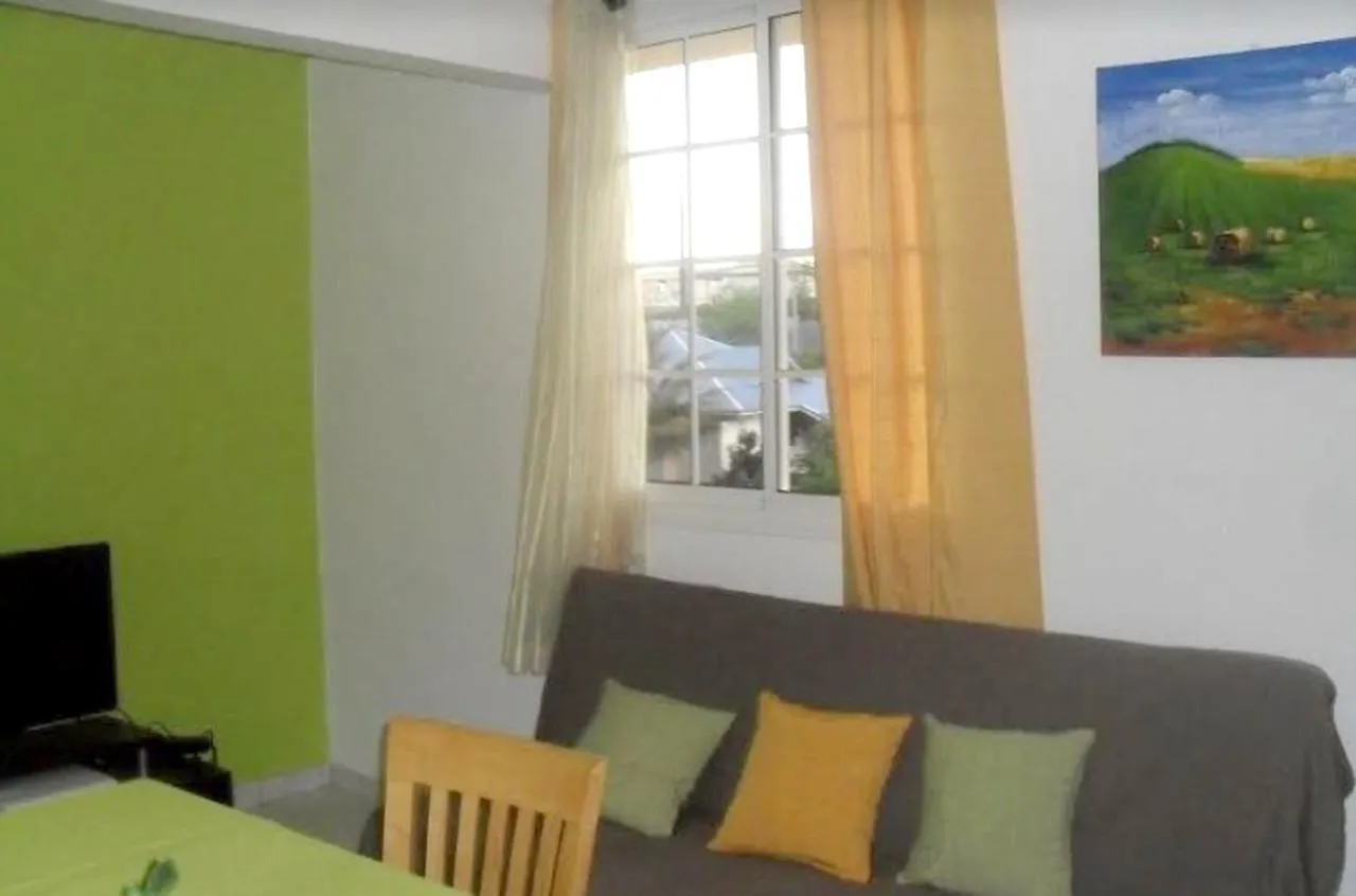 Maison Charmante Avec Jardin Clos A Sainte-Anne Guadeloupe
